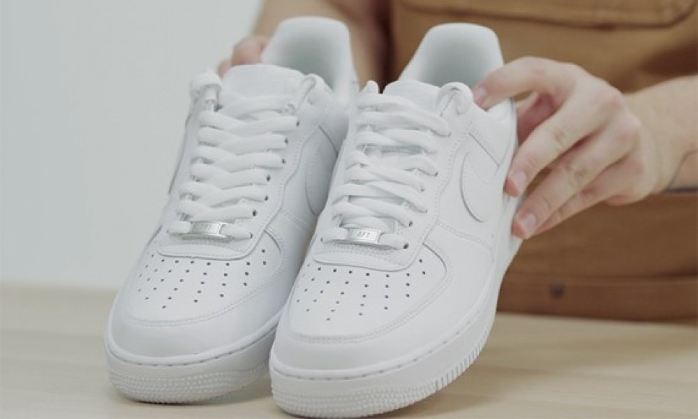 How to lace the Nike Air Force 1?