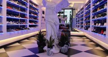 ONAIR sneaker shop Firenze