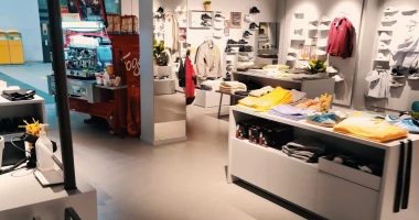 Sneakers Point