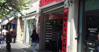 Sneakers Srl
